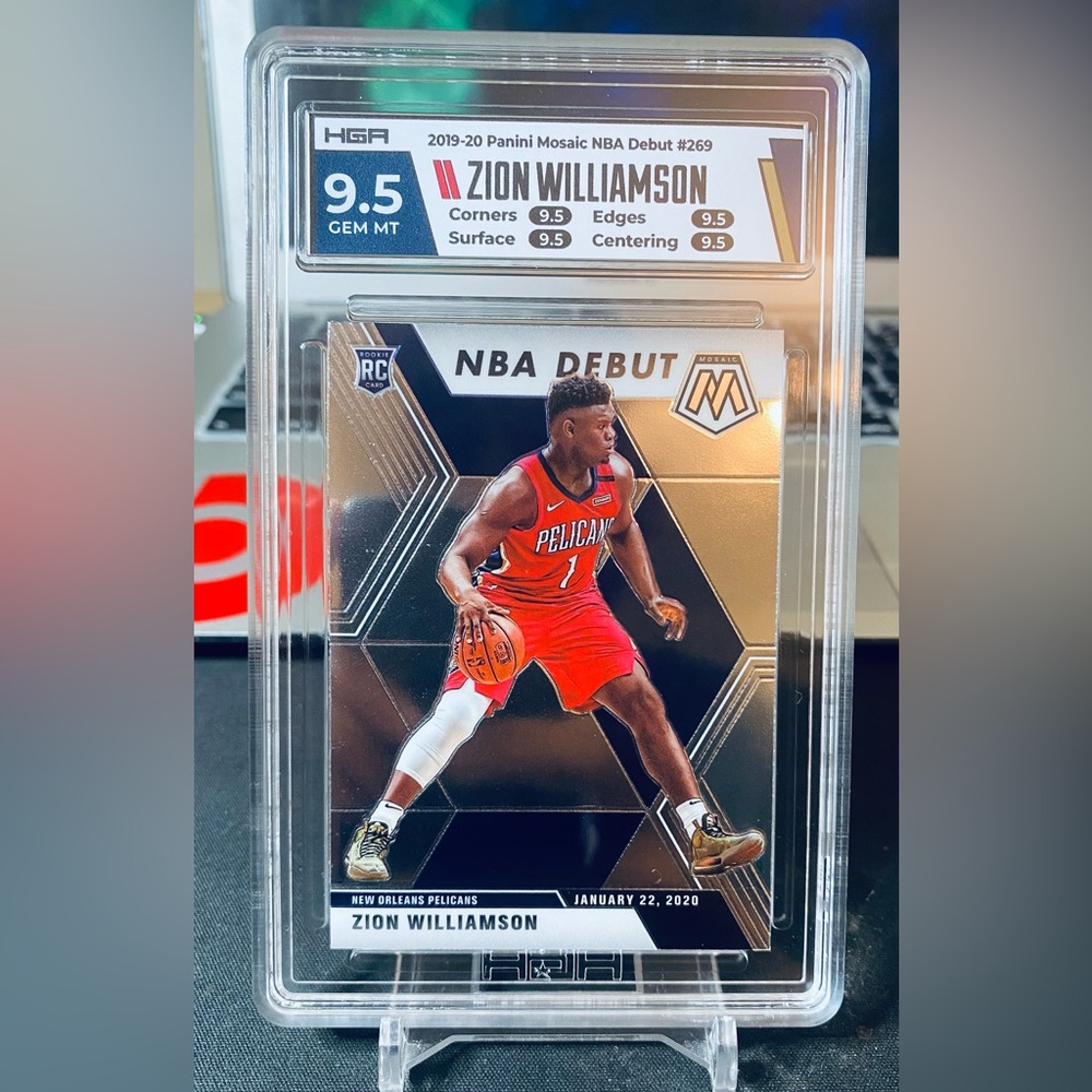 2019 Panini Mosaic NBA DEBUT Zion Williamson Rookie RC Card #269 - HGA 9.5